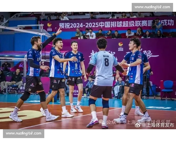 西安曲江竞技中心 1500 上演巅峰对决！中国男排鏖战土耳其男排