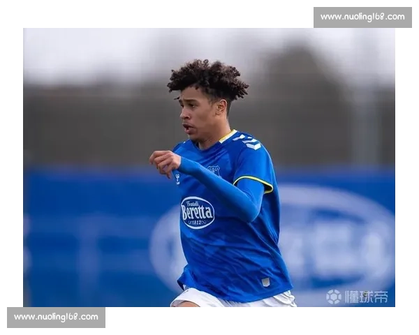 曼联续约三门希顿至 2026 年 罗马诺确认协议达成 曼联续约三门希顿至 2026 年 罗马诺确认协议达成